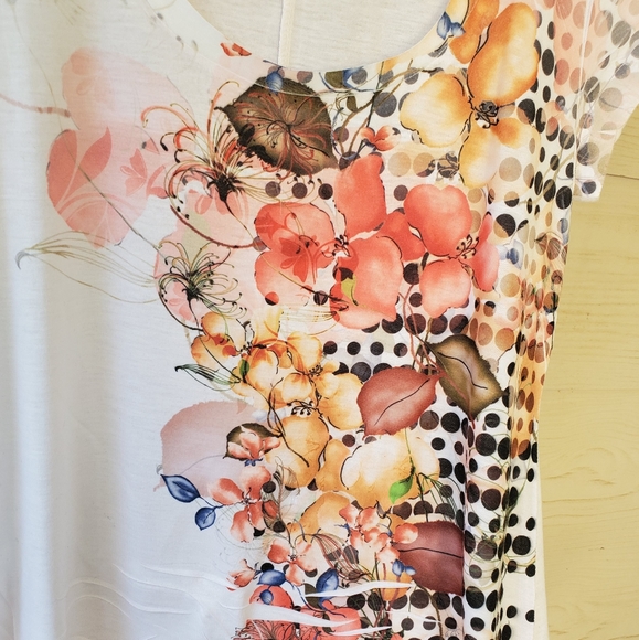 Decree Eclectic Orange Floral Polka-dot Graphic Printed Shark-bite Tunic Top - Picture 4 of 13